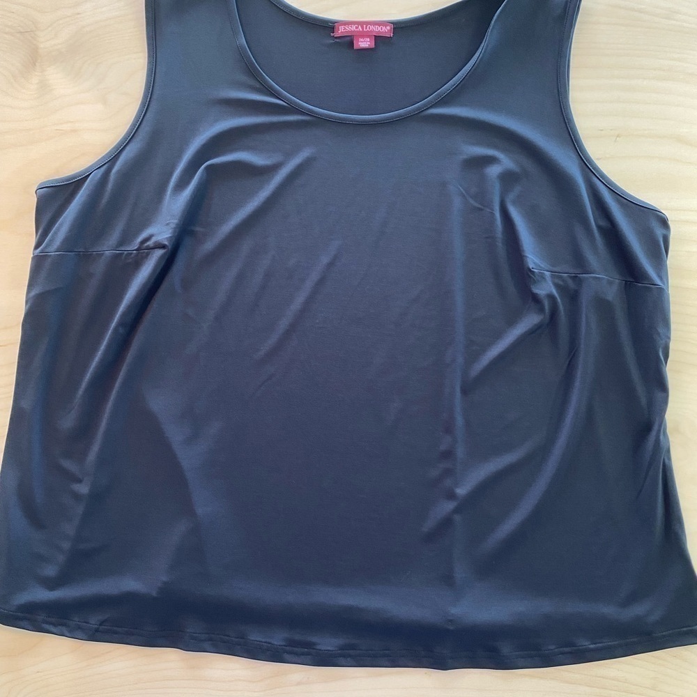 Jessica London Tank Top size 26/28 (DS)